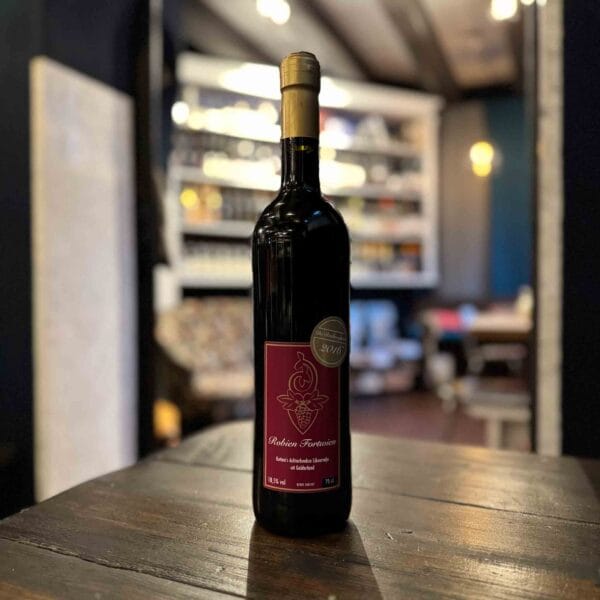Forbien-Fortwien-Vineyard-De-Reeborghesch-Design&Wine-Amsterdam