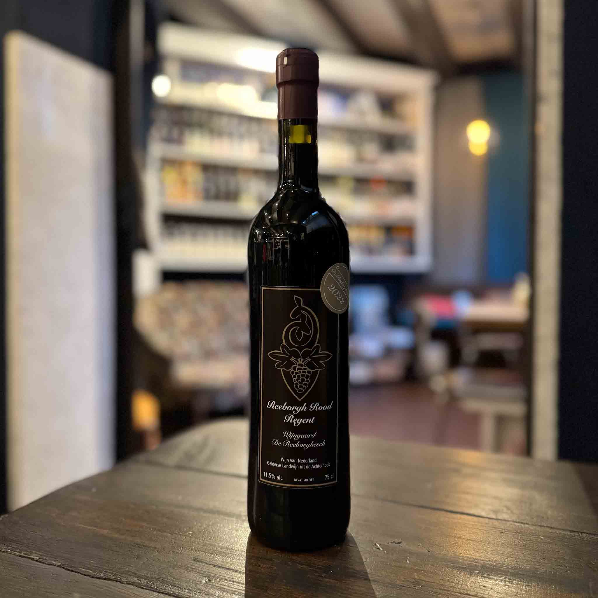 Reeborgh-Red-Regent-Vineyard-De-Reeborghesch-Design&Wine-Amsterdam