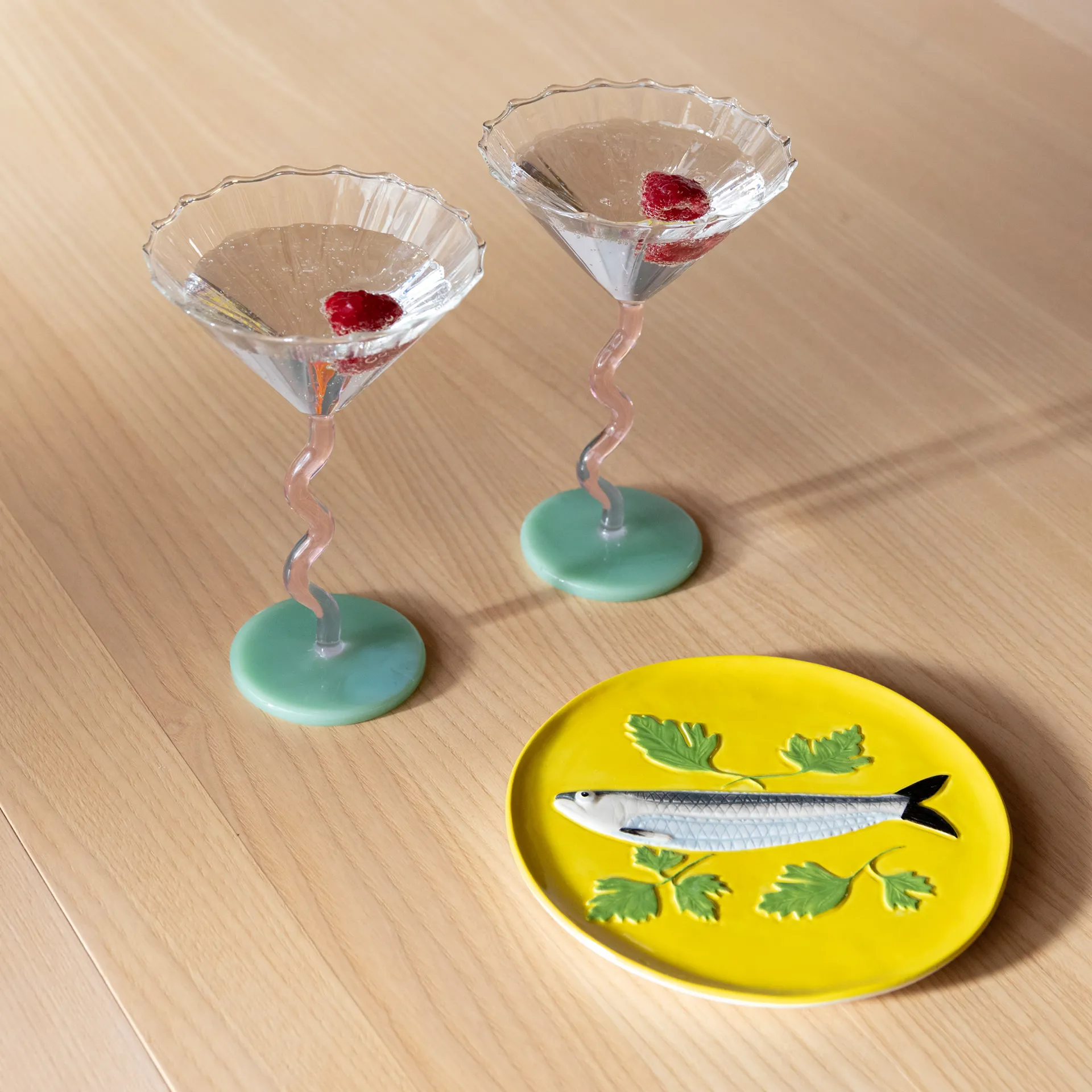 &Klevering | Coupé Curve Pink | 2er-Set – Design & Wein – Amsterdam – Niederländischer Wein – Verkostung – Designaccessoires – Cocktailgläser